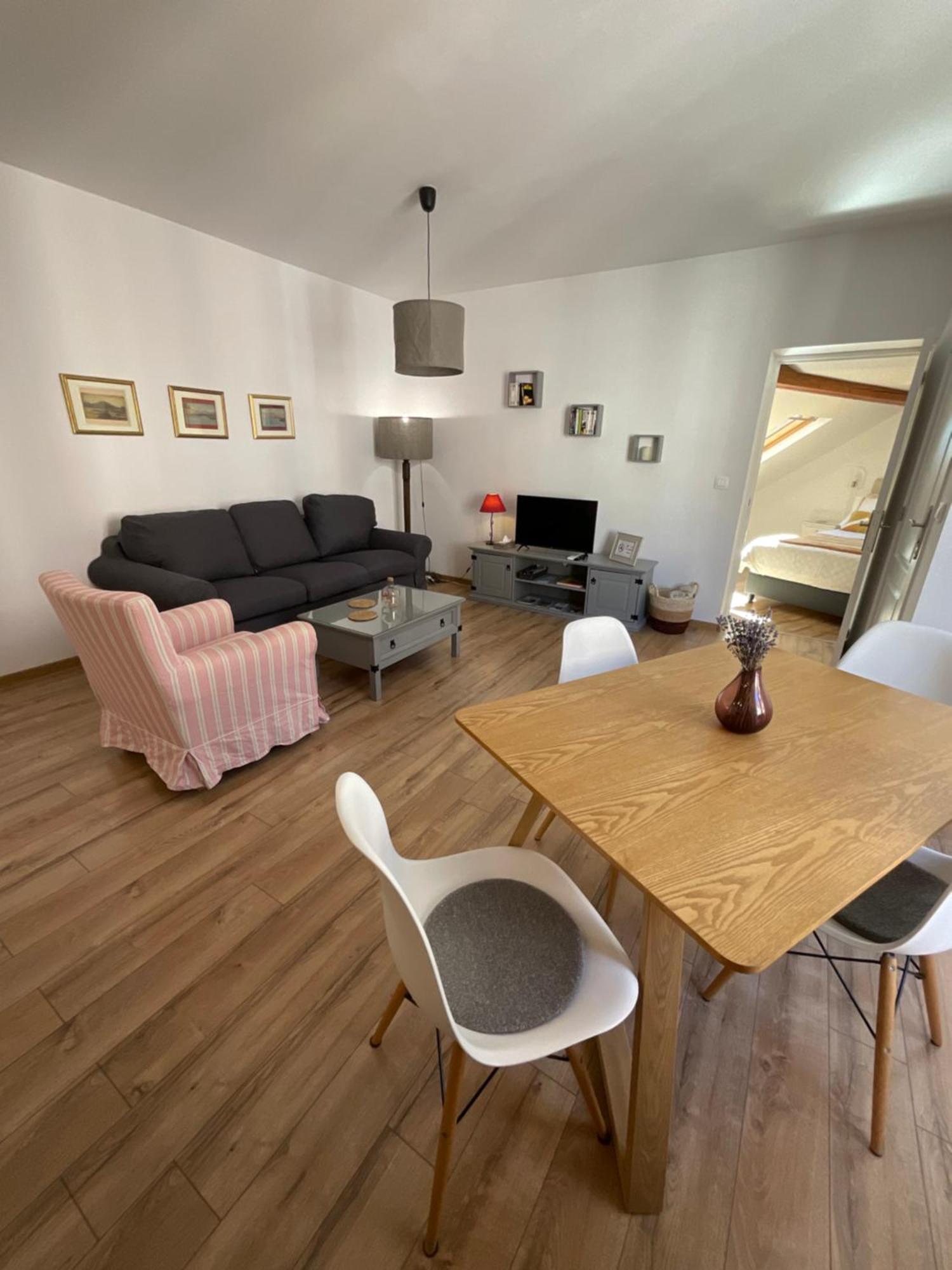 Villa Colonna Appartements Μανόσκ Εξωτερικό φωτογραφία